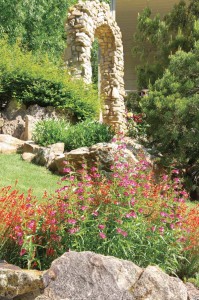 Working with “artscaper” Marco Viera, George Emmons and Scott Shevlin made their steep, rocky lot into a perfect place to garden, relax and entertain. The imposing stone arch—the focal point of the front yard—was added after a huge cottonwood fell and crushed its metal predecessor.