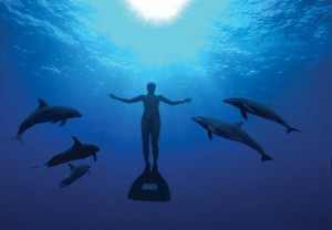 Psihoyos-mandy-with-dolphins