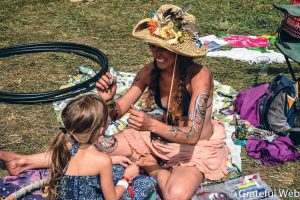 Face painting at Arise Music Festival, Aug. 5-7. (photo by Philip Emma)
